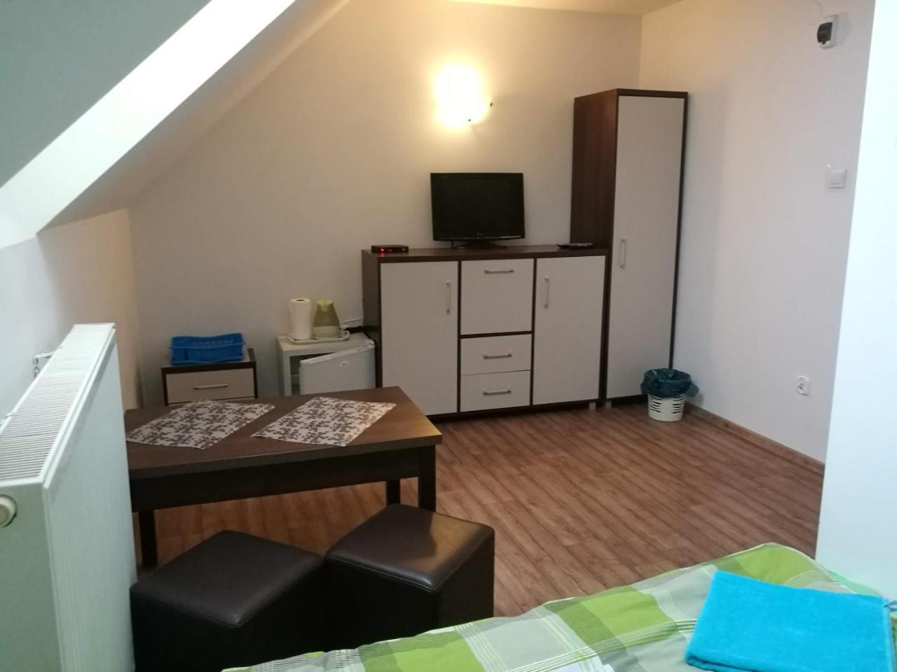 Dom Wczasowy Pięciu Pomostów I DOMKI LETNISKOWE Czaplinek Exterior foto